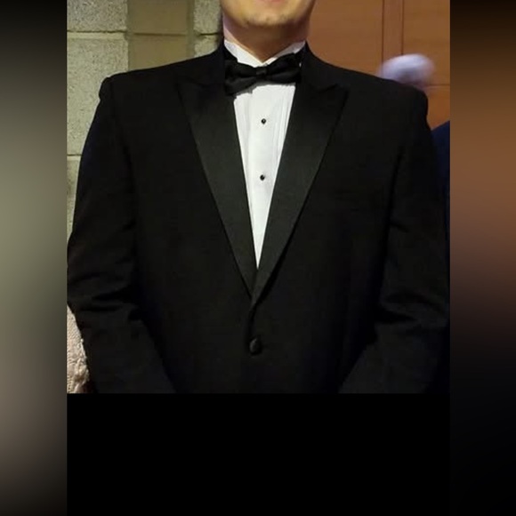 Formal Black Tuxedo with Full Accessories